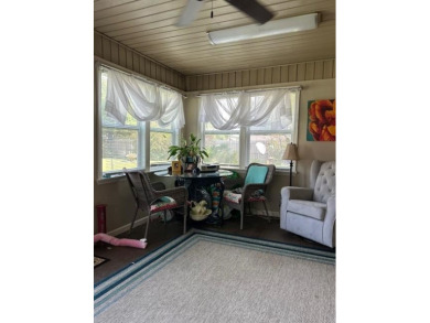 Very nice, well kept home in Golf Links subdivision.  Laminate on Blytheville Country Club in Arkansas - for sale on GolfHomes.com, golf home, golf lot