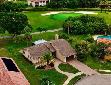 Beautifully Renovated 3-Bedroom, cul-de-sac home in Gated on Boca Lago Golf and Country Club in Florida - for sale on GolfHomes.com, golf home, golf lot