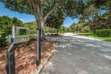 Welcome to carefree Florida living in this move-in ready on Summertree Golf Course in Florida - for sale on GolfHomes.com, golf home, golf lot