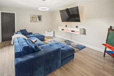 OFFERING SELLERS CREDIT. Get up to $10,000.00 qualified Buyers on Pine Island Ridge Country Club in Florida - for sale on GolfHomes.com, golf home, golf lot