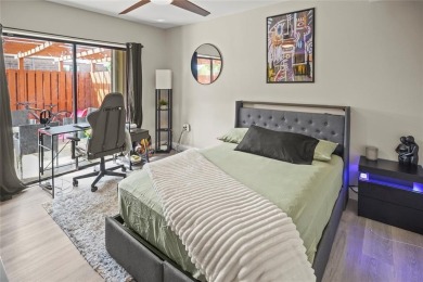 OFFERING SELLERS CREDIT. Get up to $10,000.00 qualified Buyers on Pine Island Ridge Country Club in Florida - for sale on GolfHomes.com, golf home, golf lot