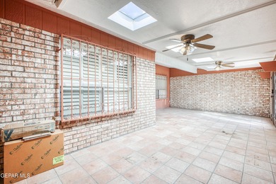 Wow, a rare large cul de sac property with the backside neighbor on Vista Hills Country Club in Texas - for sale on GolfHomes.com, golf home, golf lot