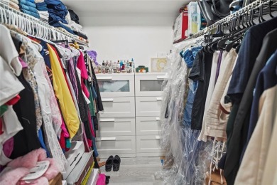 OFFERING SELLERS CREDIT. Get up to $10,000.00 qualified Buyers on Pine Island Ridge Country Club in Florida - for sale on GolfHomes.com, golf home, golf lot