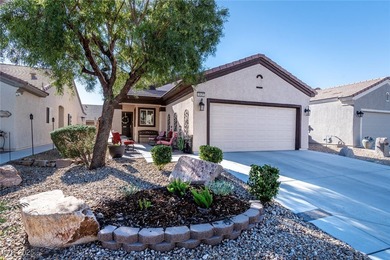 LIKE-NEW, MOVE-IN-READY. BEAUTIFUL ENTRANCE WITH PAVERS. NICE on Aliante Golf Club in Nevada - for sale on GolfHomes.com, golf home, golf lot