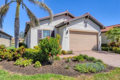 This is a True WCI  Quality FREE STANDING HOME. The most Popular on Sarasota National Golf Club in Florida - for sale on GolfHomes.com, golf home, golf lot