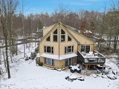 Welcome to this beautifully updated 4-bedroom, 3.5-bath home in on The Hideout Golf in Pennsylvania - for sale on GolfHomes.com, golf home, golf lot