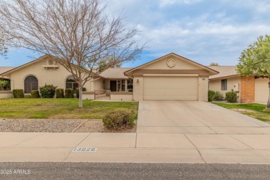 This beautiful 2 bedroom 2 bathroom home boasts spacious vaulted on Stardust Golf Course in Arizona - for sale on GolfHomes.com, golf home, golf lot