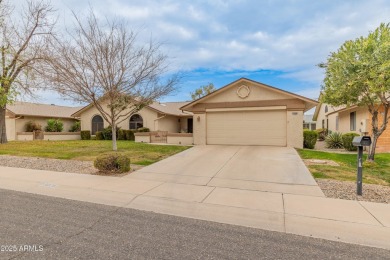 This beautiful 2 bedroom 2 bathroom home boasts spacious vaulted on Stardust Golf Course in Arizona - for sale on GolfHomes.com, golf home, golf lot