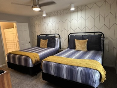 TURN-KEY, Lakefront Condo at Pointe Royale - Active Nightly on Pointe Royale Village Country Club in Missouri - for sale on GolfHomes.com, golf home, golf lot
