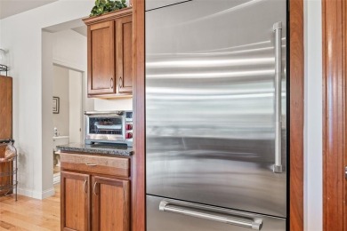 Shows like new!! Hurry to see this sprawling ranch located in on St. Andrews Golf Club in Iowa - for sale on GolfHomes.com, golf home, golf lot
