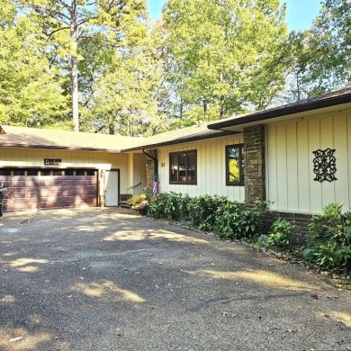 Lots of space, well built home on Cortez Golf Course with on Cortez Golf Course in Arkansas - for sale on GolfHomes.com, golf home, golf lot