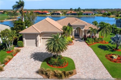 ONE OF A KIND HOME WITH GARAGE SPACE AND FULL HOOK UPS FOR UP TO on Eagle Lakes Golf Club in Florida - for sale on GolfHomes.com, golf home, golf lot