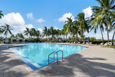 Spacious 5BR, 2.5BA home in Madison Green, Royal Palm Beach on The Links At Madison Green in Florida - for sale on GolfHomes.com, golf home, golf lot