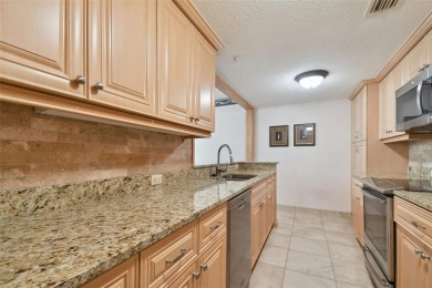 Two Bedroom/Two Bath *C* Unit-This two-door entry Two on Innisbrook Resort and Golf Club in Florida - for sale on GolfHomes.com, golf home, golf lot