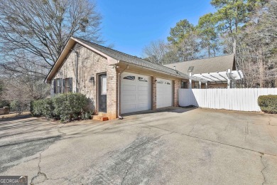 Beautiful....3 Bedroom/3 Full Bath Ranch Home On Spivey Golf on Lake Spivey Golf Club in Georgia - for sale on GolfHomes.com, golf home, golf lot