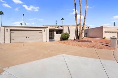 Welcome to your Sun Lakes Dream in a premier 55+ community! This on Sun Lakes Country Club in Arizona - for sale on GolfHomes.com, golf home, golf lot