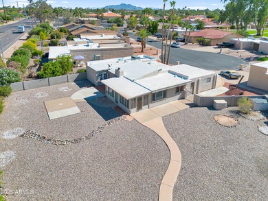 Welcome to your Sun Lakes Dream in a premier 55+ community! This on Sun Lakes Country Club in Arizona - for sale on GolfHomes.com, golf home, golf lot