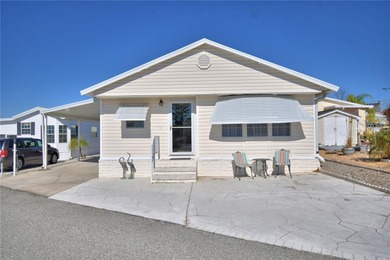 WELCOME TO YOUR FLORIDA RETIREMENT OASIS OR FULL-TIME LIVING on Southern Dunes Golf and Country Club in Florida - for sale on GolfHomes.com, golf home, golf lot