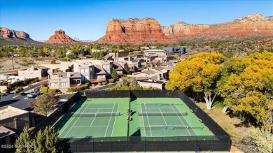 This 2 bed, 2 bath single level townhouse with a  carport is on Canyon Mesa Country Club in Arizona - for sale on GolfHomes.com, golf home, golf lot