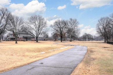 Calling all GOLFERS!!  Here is your chance to own a custom home: on Indian Springs Country Club in Oklahoma - for sale on GolfHomes.com, golf home, golf lot
