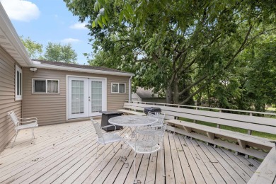 Great location directly across from the 4th tee @ Sandy Hollow on Sandy Hollow Golf Course in Illinois - for sale on GolfHomes.com, golf home, golf lot