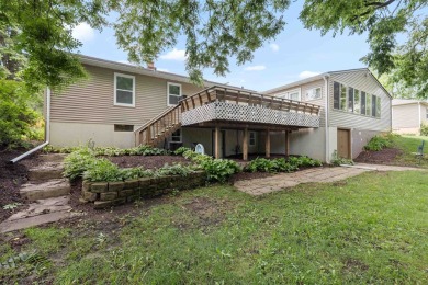 Great location directly across from the 4th tee @ Sandy Hollow on Sandy Hollow Golf Course in Illinois - for sale on GolfHomes.com, golf home, golf lot