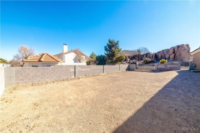 This 2018 single-family home offers the perfect blend of modern on Cerbat Cliffs Golf Course in Arizona - for sale on GolfHomes.com, golf home, golf lot