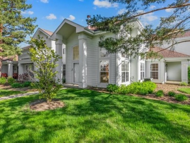 TERRIFIC LOCATION! This END UNIT townhome is located in this on RedTail Golf Club in Illinois - for sale on GolfHomes.com, golf home, golf lot
