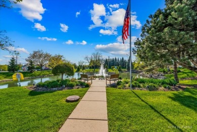 TERRIFIC LOCATION! This END UNIT townhome is located in this on RedTail Golf Club in Illinois - for sale on GolfHomes.com, golf home, golf lot