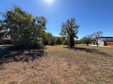 Build your dream home on this prime 1.54-acre homesite in the on Tangle Ridge Golf Club in Texas - for sale on GolfHomes.com, golf home, golf lot