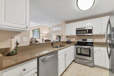LOCATION, LOCATION, LOCATION! Welcome to Las Palmas of Sarasota on The Meadows Golf and Country Club in Florida - for sale on GolfHomes.com, golf home, golf lot