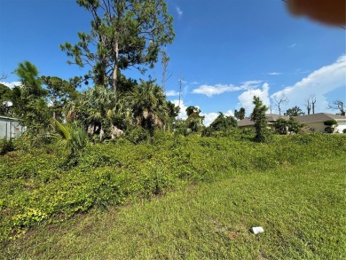 Wow! Fantastic building lot in a NO flood zone in North Port! on Bobcat Trail Golf Club in Florida - for sale on GolfHomes.com, golf home, golf lot