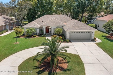 Glen Lakes is an exclusive G&C Club Community! Through the 24hr on Glen Lakes Country Club in Florida - for sale on GolfHomes.com, golf home, golf lot