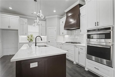 Welcome to this beautiful 3-bedroom, 2-bath home in Bella Vista on Branchwood Golf Course in Arkansas - for sale on GolfHomes.com, golf home, golf lot