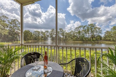 LOCATION, LOCATION, LOCATION! Welcome to Las Palmas of Sarasota on The Meadows Golf and Country Club in Florida - for sale on GolfHomes.com, golf home, golf lot