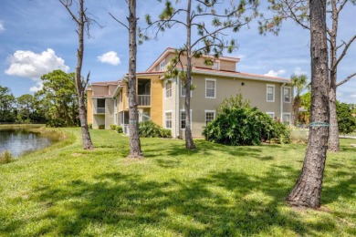 LOCATION, LOCATION, LOCATION! Welcome to Las Palmas of Sarasota on The Meadows Golf and Country Club in Florida - for sale on GolfHomes.com, golf home, golf lot