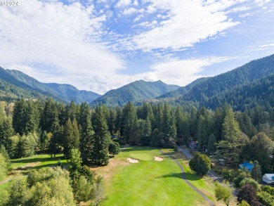 Welcome to this charming 1-bedroom, 2-bath upper-level condo in on The Resort at the Mountain in Oregon - for sale on GolfHomes.com, golf home, golf lot