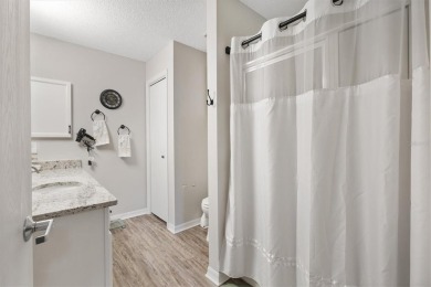 Lovely 3/2 Amarillo home in the Village of Piedmont features an on The Links of Spruce Creek in Florida - for sale on GolfHomes.com, golf home, golf lot