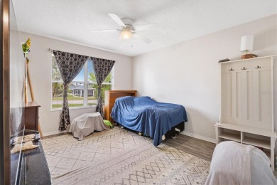 Lovely 3/2 Amarillo home in the Village of Piedmont features an on The Links of Spruce Creek in Florida - for sale on GolfHomes.com, golf home, golf lot