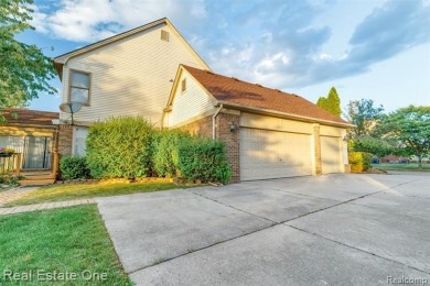 OPEN HOUSE SUNDAY from 1 pm to 4pm! First time offered!! on Pheasant Run Golf Club in Michigan - for sale on GolfHomes.com, golf home, golf lot