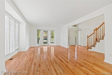OPEN HOUSE SUNDAY from 1 pm to 4pm! First time offered!! on Pheasant Run Golf Club in Michigan - for sale on GolfHomes.com, golf home, golf lot