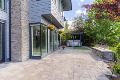 Welcome to this extraordinary home, offering privacy, natural on Rivers Edge Golf Resort in Oregon - for sale on GolfHomes.com, golf home, golf lot
