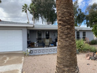 72 Hour Home Sale. ON THE GOLF COURSE! This 2 bed, 2.5 bath in on Sunland Village Golf Club in Arizona - for sale on GolfHomes.com, golf home, golf lot