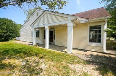 Beautiful Ritz Model offering an inviting floor plan and living on Leisure Village West Assoc. in New Jersey - for sale on GolfHomes.com, golf home, golf lot