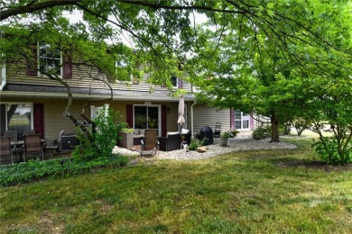 - Welcome to 4914 Independence Cir #DMove-in ready condo with on Fox Den Golf Course in Ohio - for sale on GolfHomes.com, golf home, golf lot