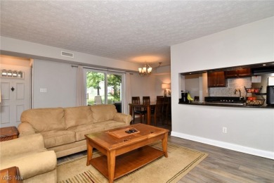 - Welcome to 4914 Independence Cir #DMove-in ready condo with on Fox Den Golf Course in Ohio - for sale on GolfHomes.com, golf home, golf lot
