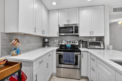 Beautifully remodeled 2 bedroom located 6 miles from historic on Kings Point Golf -Flanders Way in Florida - for sale on GolfHomes.com, golf home, golf lot