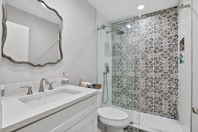 Beautifully remodeled 2 bedroom located 6 miles from historic on Kings Point Golf -Flanders Way in Florida - for sale on GolfHomes.com, golf home, golf lot