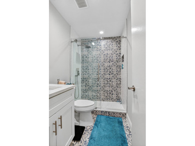 Beautifully remodeled 2 bedroom located 6 miles from historic on Kings Point Golf -Flanders Way in Florida - for sale on GolfHomes.com, golf home, golf lot