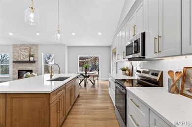 Welcome to this beautifully crafted 3 bedroom, 2.5 bath home on Incline Village Golf Course in Missouri - for sale on GolfHomes.com, golf home, golf lot